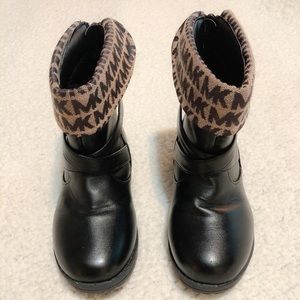 MICHAEL Michael Kors Naveela Boot. Size 5.